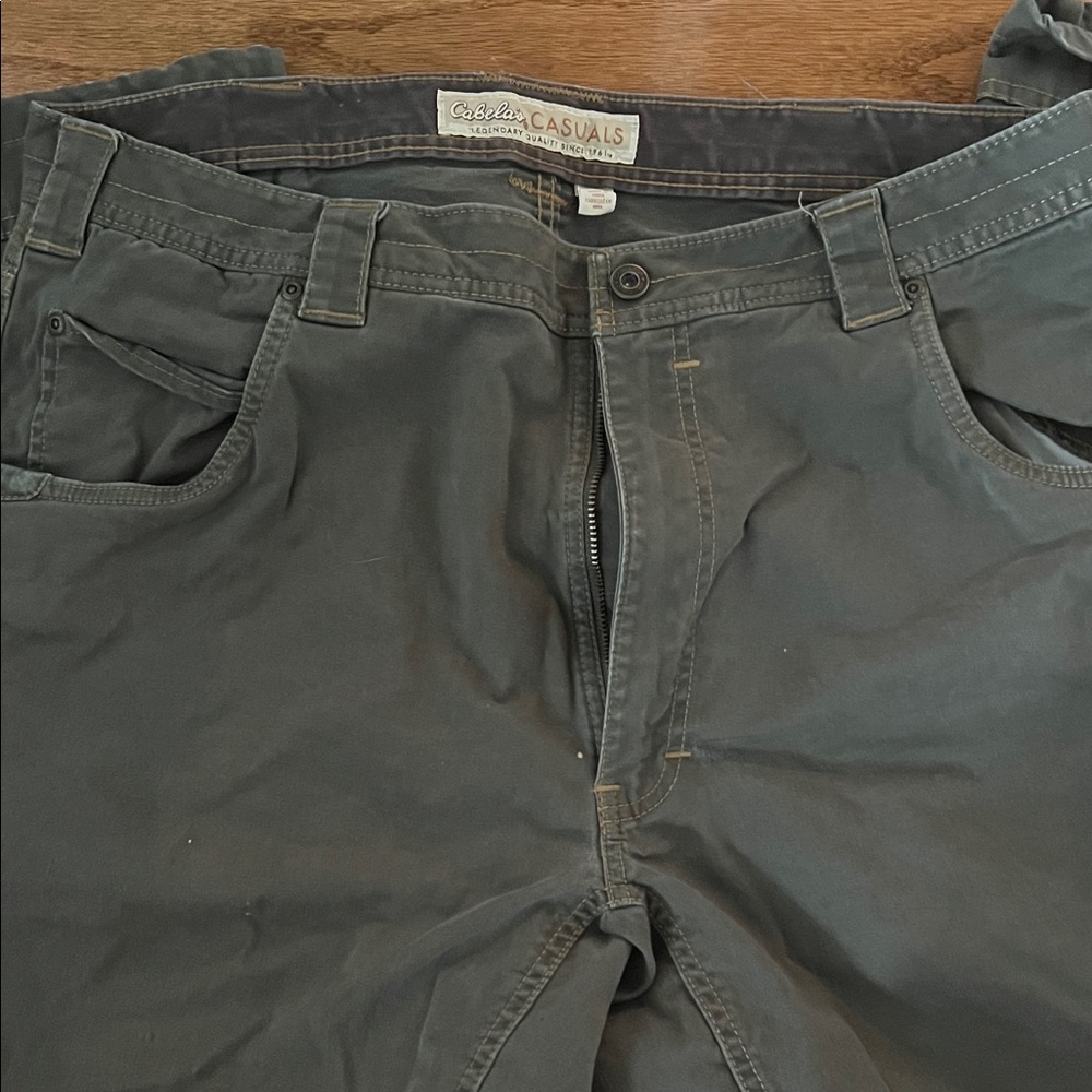Cabela’s CASUALS Men’s Pants 40/32